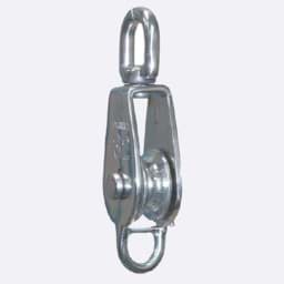 Metallrolle mit Haken Eine metallische Seilrolle oder Flaschenzug mit zwei Haken